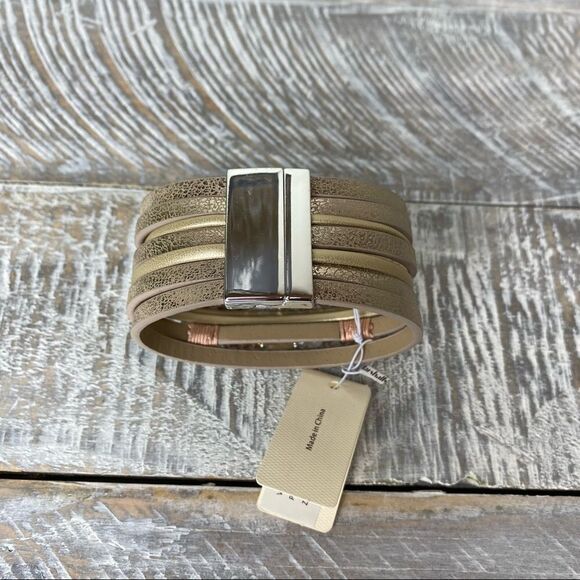 Nib-saachi “NEE” Wrap Vegan Leather Glass Bead Bracelet (One Size) - Picture 4 of 5